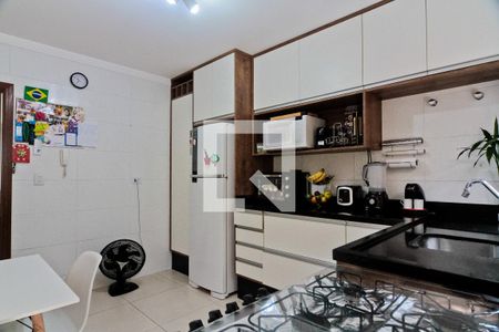 Casa à venda com 104m², 2 quartos e 2 vagas Casa à venda com 104m², 2 quartos e 2 vagasCozinha
