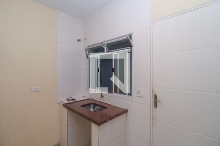 Cozinha de casa para alugar com 1 quarto, 25m² em Vila Califórnia, São Paulo