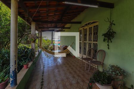 Casa à venda com 180m², 2 quartos e 1 vagaVaranda