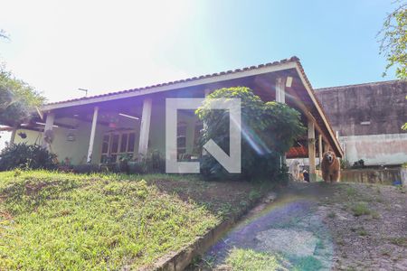 Casa à venda com 180m², 2 quartos e 1 vagaFachada