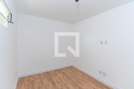 Quarto 1 de apartamento para alugar com 2 quartos, 45m² em Vila Bela, São Paulo