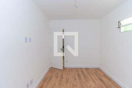 Quarto 1 de apartamento à venda com 2 quartos, 40m² em Vila Bela, São Paulo