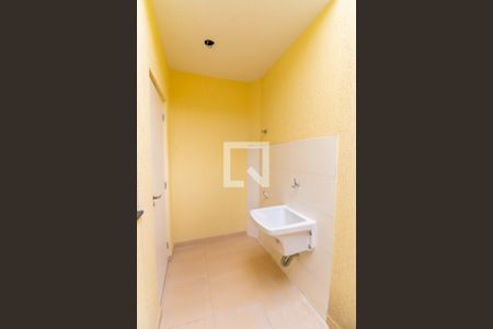 Casa de condomínio para alugar com 70m², 2 quartos e 2 vagas Casa de condomínio para alugar com 70m², 2 quartos e 2 vagasÁrea de Serviço