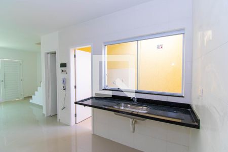 Casa de condomínio para alugar com 70m², 2 quartos e 2 vagas Casa de condomínio para alugar com 70m², 2 quartos e 2 vagasCozinha