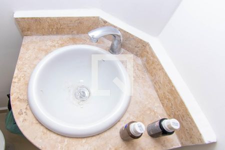 Casa de condomínio para alugar com 70m², 2 quartos e 2 vagas Casa de condomínio para alugar com 70m², 2 quartos e 2 vagasLavabo