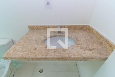 Casa de condomínio para alugar com 70m², 2 quartos e 2 vagas Casa de condomínio para alugar com 70m², 2 quartos e 2 vagasBanheiro da Suíte 1