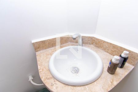 Casa de condomínio para alugar com 70m², 2 quartos e 2 vagas Casa de condomínio para alugar com 70m², 2 quartos e 2 vagasLavabo