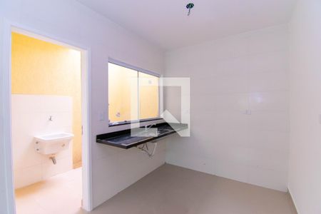 Casa de condomínio para alugar com 70m², 2 quartos e 2 vagas Casa de condomínio para alugar com 70m², 2 quartos e 2 vagasCozinha