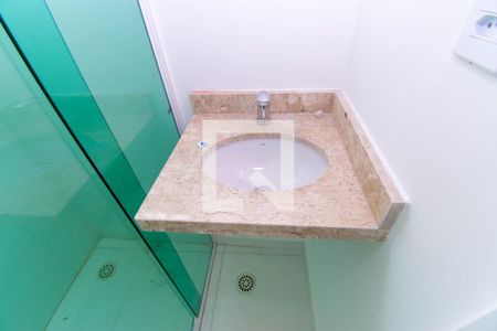 Casa de condomínio para alugar com 70m², 2 quartos e 2 vagas Casa de condomínio para alugar com 70m², 2 quartos e 2 vagasBanheiro da Suíte 2