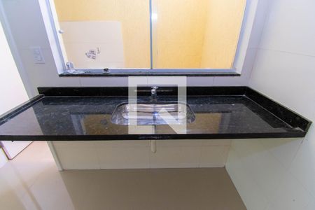 Casa de condomínio para alugar com 70m², 2 quartos e 2 vagas Casa de condomínio para alugar com 70m², 2 quartos e 2 vagasCozinha