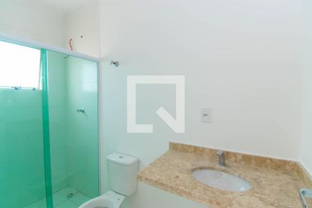 Casa de condomínio para alugar com 70m², 2 quartos e 2 vagas Casa de condomínio para alugar com 70m², 2 quartos e 2 vagasBanheiro da Suíte 1