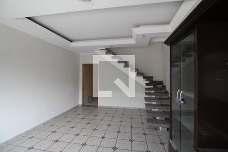 Sala de casa à venda com 4 quartos, 130m² em Jardim Ponte Rasa, São Paulo