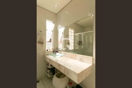 Casa à venda com 106m², 3 quartos e 1 vaga Casa à venda com 106m², 3 quartos e 1 vagaBanheiro Suite