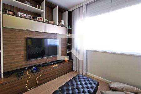 Sala de TV de casa de condomínio à venda com 3 quartos, 350m² em Jardim Dona Donata, Jundiaí