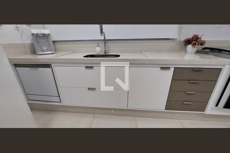 Apartamento à venda com 120m², 3 quartos e 2 vagasCozinha - Armários