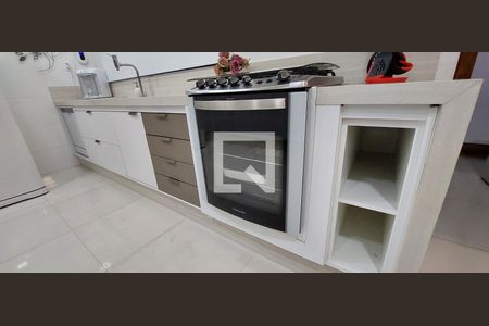 Apartamento à venda com 120m², 3 quartos e 2 vagasCozinha - Armários