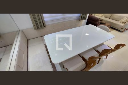 Apartamento à venda com 120m², 3 quartos e 2 vagasSala