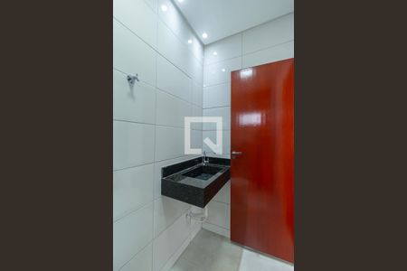 Banheiro de casa para alugar com 3 quartos, 112m² em Setor Andreia, Goiânia