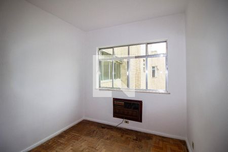 Apartamento à venda com 160m², 4 quartos e 4 vagas Apartamento à venda com 160m², 4 quartos e 4 vagasQuarto 3