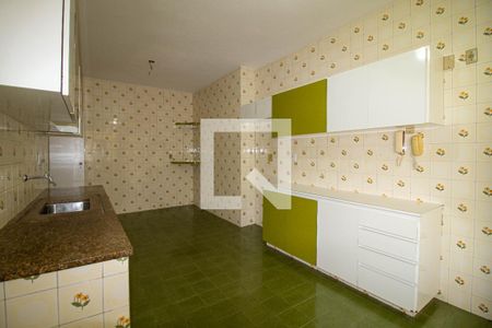 Apartamento à venda com 160m², 4 quartos e 4 vagas Apartamento à venda com 160m², 4 quartos e 4 vagasCozinha