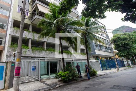 Apartamento à venda com 160m², 4 quartos e 4 vagas Apartamento à venda com 160m², 4 quartos e 4 vagasFachada - Plaquinha