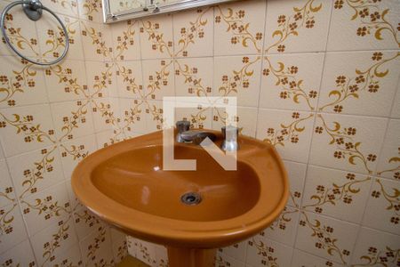 Apartamento à venda com 160m², 4 quartos e 4 vagas Apartamento à venda com 160m², 4 quartos e 4 vagasBanheiro da Suíte 2