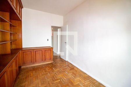 Apartamento à venda com 160m², 4 quartos e 4 vagas Apartamento à venda com 160m², 4 quartos e 4 vagasQuarto 4