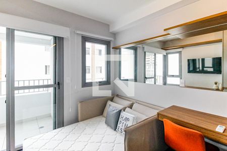 Quarto de kitnet/studio para alugar com 1 quarto, 20m² em Jardim das Acácias, São Paulo