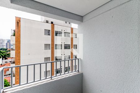 Varanda de kitnet/studio para alugar com 1 quarto, 20m² em Jardim das Acácias, São Paulo