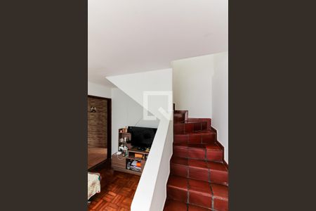 Escada de casa à venda com 2 quartos, 93m² em Santa Teresinha, São Paulo