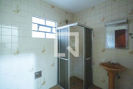 Banheiro 1 de casa para alugar com 3 quartos, 180m² em Ayrosa, Osasco