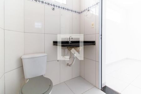 Casa para alugar com 260m², 3 quartos e 5 vagasEdícula - Banheiro  01