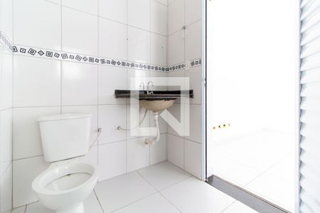 Casa para alugar com 260m², 3 quartos e 5 vagasEdícula - Banheiro  02