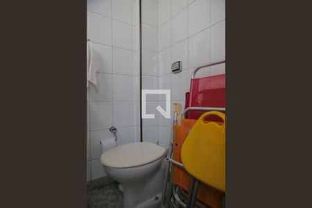Apartamento para alugar com 118m², 2 quartos e 1 vaga Apartamento para alugar com 118m², 2 quartos e 1 vagaBanheiro