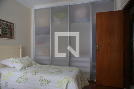 Apartamento para alugar com 118m², 2 quartos e 1 vaga Apartamento para alugar com 118m², 2 quartos e 1 vagaQuarto