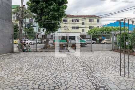 Apartamento para alugar com 64m², 2 quartos e sem vagaÁrea comum de acesso