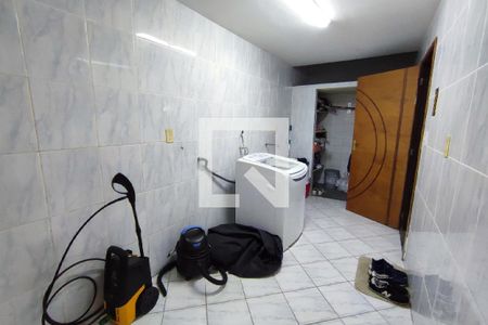Casa de condomínio à venda com 150m², 3 quartos e 2 vagas Casa de condomínio à venda com 150m², 3 quartos e 2 vagasÁrea de Serviço