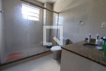 Casa de condomínio à venda com 150m², 3 quartos e 2 vagas Casa de condomínio à venda com 150m², 3 quartos e 2 vagasBanheiro Social