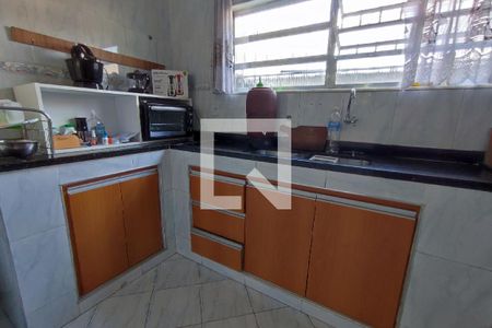 Casa de condomínio à venda com 150m², 3 quartos e 2 vagas Casa de condomínio à venda com 150m², 3 quartos e 2 vagasCozinha - Armários