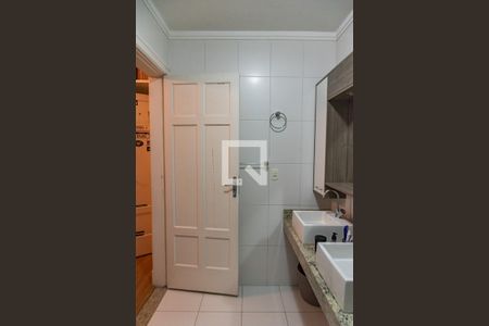 Casa à venda com 300m², 3 quartos e 4 vagasBanheiro da suíte 1