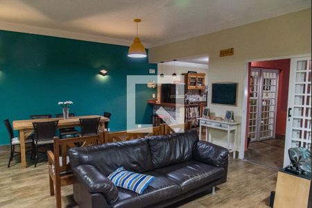 Casa à venda com 300m², 3 quartos e 4 vagasSalão de festas