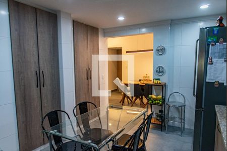 Casa à venda com 300m², 3 quartos e 4 vagasCozinha