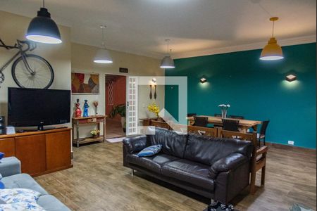 Casa à venda com 300m², 3 quartos e 4 vagasSalão de festas