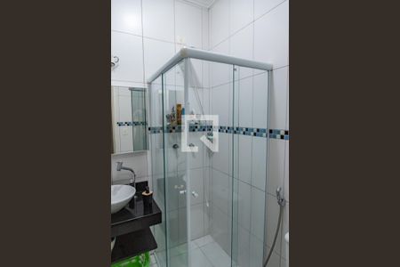 Casa à venda com 300m², 3 quartos e 4 vagasBanheiro da suíte 2