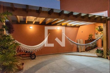 Casa à venda com 300m², 3 quartos e 4 vagasTerraço