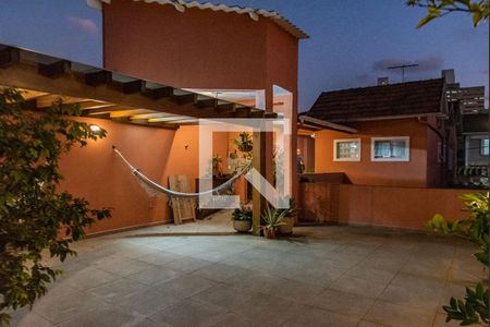 Casa à venda com 300m², 3 quartos e 4 vagasTerraço