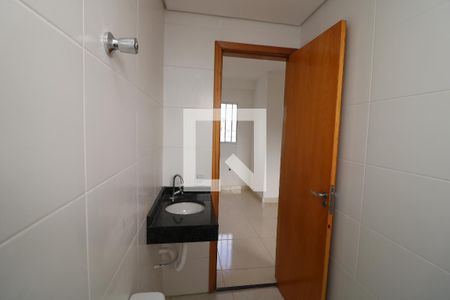 Banheiro de apartamento para alugar com 1 quarto, 35m² em Vila Nova York, São Paulo