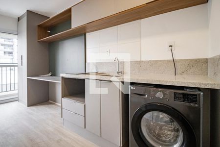 Sala e Cozinha de apartamento à venda com 1 quarto, 33m² em Vila Mariana, São Paulo
