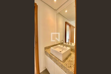 Banheiro Social de apartamento à venda com 1 quarto, 70m² em Vila da Serra, Nova Lima