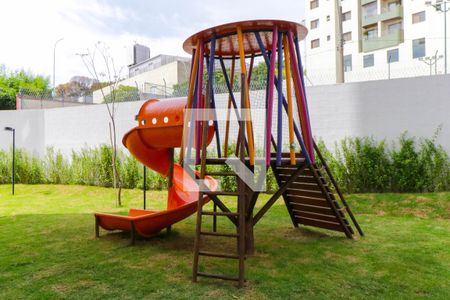 Apartamento à venda com 38m², 2 quartos e 1 vaga Apartamento à venda com 38m², 2 quartos e 1 vagaÁrea comum - Playground